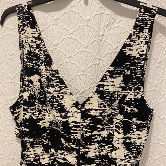 Fourteen & 9th Women’s Romper Size Large - Picture 2 of 11